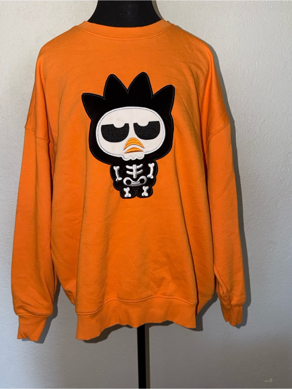 Forever 21 Hellokitty & Friends Badtz Maru Pullover MEDIUM PRE OWNED